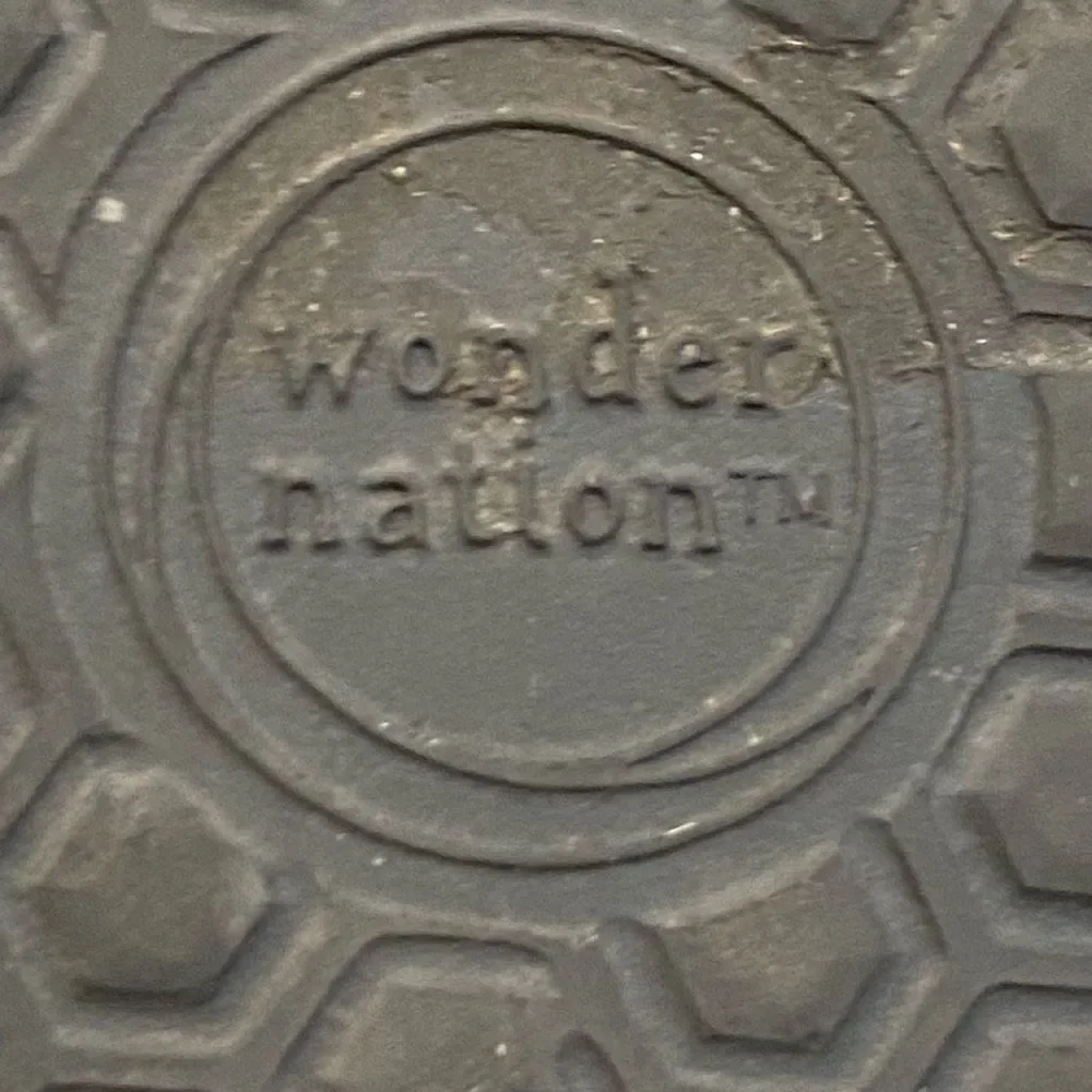 Wonder Nation Unisex Black White Flip Flop Sandals Toddler Size 7/8